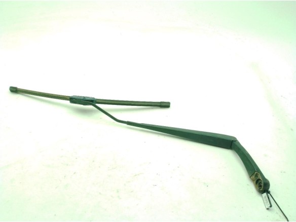   BRAZO LIMPIAPARABRISAS DEL IZQ NISSAN NV200 Furgón/ranchera familiar|Desguaces La Cabaña