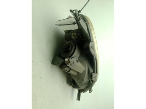 8111052340 FARO DERECHO TOYOTA YARIS (_P1_)|Desguaces La Cabaña 2