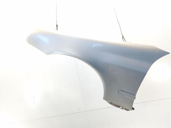 A2038800318 ALETA DEL IZQ MERCEDES BENZ CLASE C Coupé (CL203)|Desguaces La Cabaña