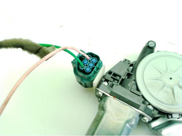 827214CA0A ELEVALUNAS PUERTA LAT TRA IZQ RENAULT KOLEOS II|Desguaces La Cabaña