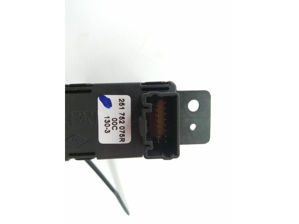 251752075R INTERRUPTOR FRENO MANO ELECTRICO RENAULT MEGANE IV (B9A/M_) |Desguaces La Cabaña