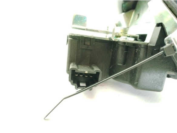 906005553R CERRADURA PORTON / TAPA MALETA RENAULT KOLEOS II|Desguaces La Cabaña