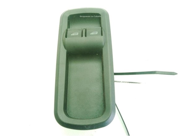   MANDO ELEVALUNAS PUERTA LAT DEL IZQ FORD FIESTA VI|Desguaces La Cabaña