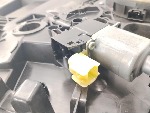 1600351 ELEVALUNAS PUERTA LAT DEL DER FORD FIESTA VI|Desguaces La Cabaña