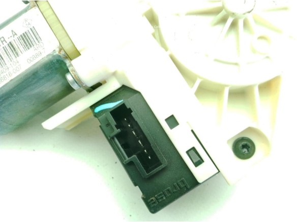 827000001R, 827300001R ELEVALUNAS PUERTA LAT TRA DER RENAULT LAGUNA III (BT0/1)|Desguaces La Cabaña