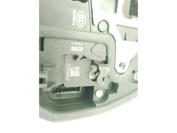 51217202143, 7059967 CERRADURA PUERTA LAT DEL IZQ BMW 3 (E90)|Desguaces La Cabaña