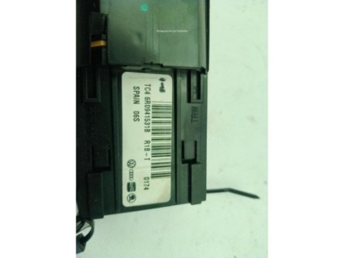 6R0941333  9B9, 6R0941531B CONMUTADOR LUCES VW POLO (6R1, 6C1)|Desguaces La Cabaña