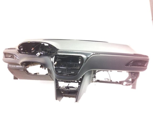 SALPICADERO PEUGEOT 208|Desguaces La Cabaña