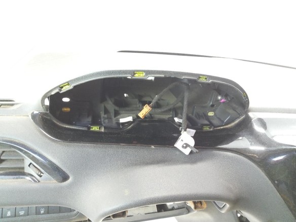 SALPICADERO PEUGEOT 208|Desguaces La Cabaña