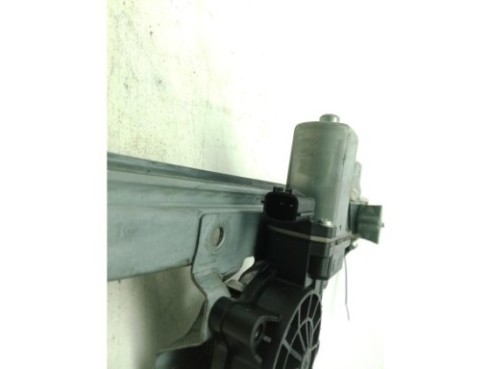 807217929R ELEVALUNAS PUERTA LAT DEL IZQ DACIA LODGY|Desguaces La Cabaña