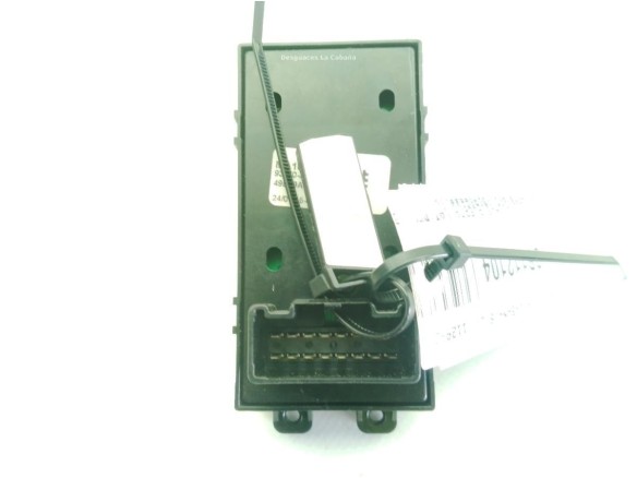 93580A2010WK, 93570A2100 MANDO ELEVALUNAS PUERTA LAT DEL IZQ KIA CEE'D (JD)|Desguaces La Cabaña