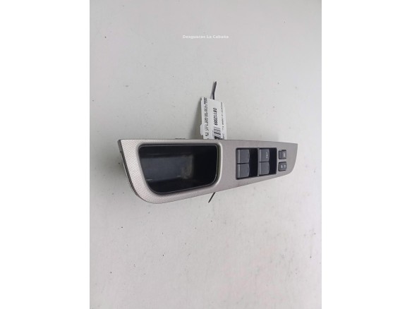   MANDO ELEVALUNAS PUERTA LAT DEL IZQ NISSAN TIIDA Fastback (C11)|Desguaces La Cabaña