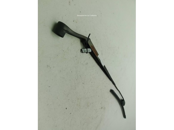BRAZO LIMPIAPARABRISAS DEL DER KIA RIO II (JB)|Desguaces La Cabaña
