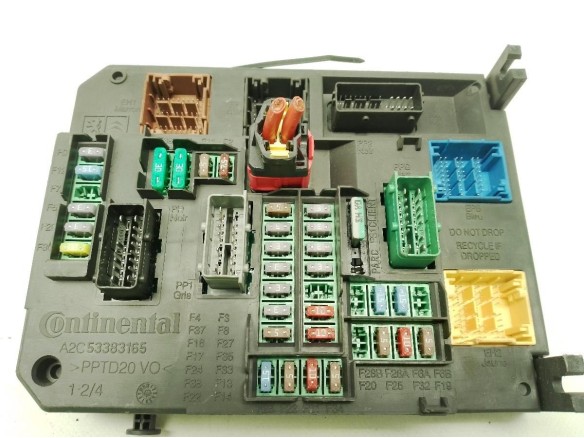966554748000 CAJA FUSIBLES INTERIOR (BSI) CITROEN C4 II (B7)|Desguaces La Cabaña