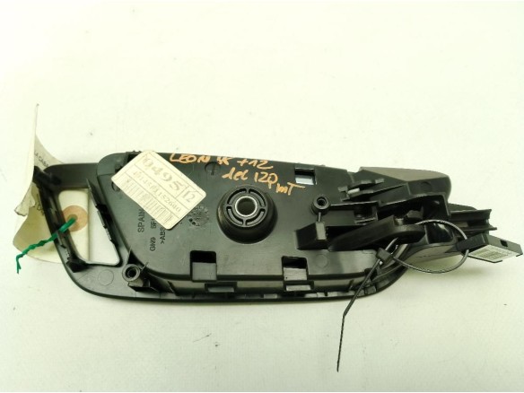 MANILLA PUERTA LAT DEL IZQ INT SEAT LEON (5F1)|Desguaces La Cabaña