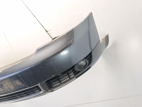 8E0807103F GRU PARAGOLPES DEL AUDI A4 Avant (8E5, B6)|Desguaces La Cabaña