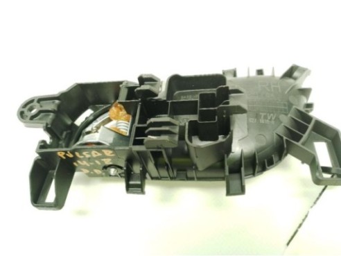 MANILLA PUERTA LAT DEL DER INT NISSAN PULSAR Fastback (C13)|Desguaces La Cabaña