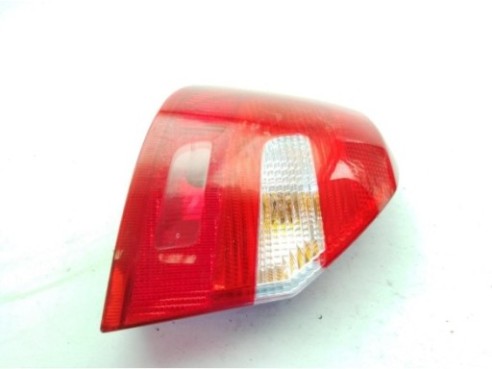 PILOTO TRASERO IZQUIERDO EXTERIOR|Desguaces La Cabaña 2