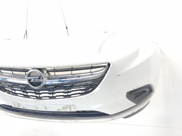 39059634 PARAGOLPES DEL OPEL CORSA E (X15)|Desguaces La Cabaña