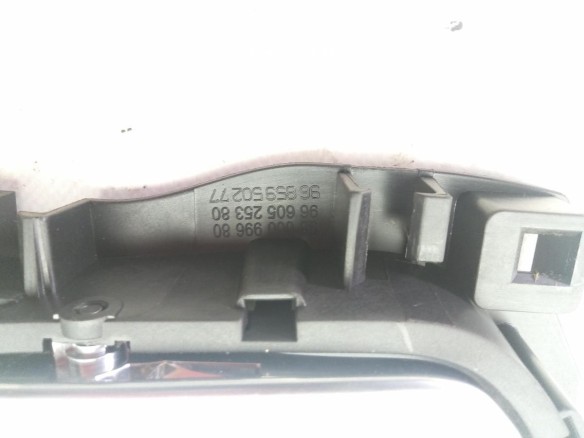 9800099680 MANILLA PUERTA LAT DEL DER INT CITROEN C4 Picasso II |Desguaces La Cabaña