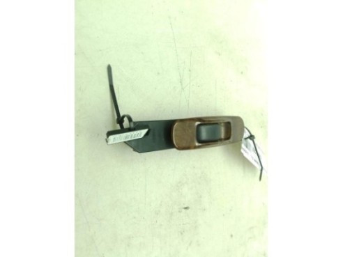   MANDO ELEVALUNAS PUERTA LAT DEL DER MITSUBISHI MONTERO   (V3_W, V2_W, V4_W)|Desguaces La Cabaña