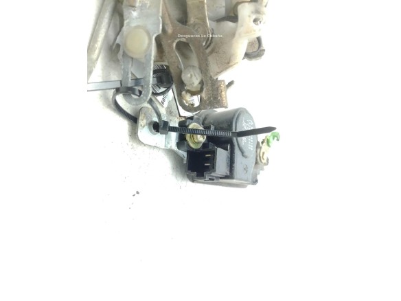   CERRADURA PUERTA LAT DEL DER MITSUBISHI MONTERO   (V3_W, V2_W, V4_W)|Desguaces La Cabaña