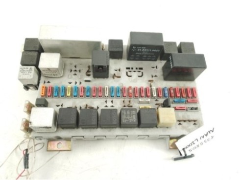 81254446060 CAJA FUSIBLES EXTERIOR (BSM) MAN L 2000|Desguaces La Cabaña