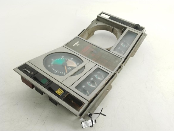 81271026111 CUADRO INSTRUMENTOS MAN M 2000 L|Desguaces La Cabaña