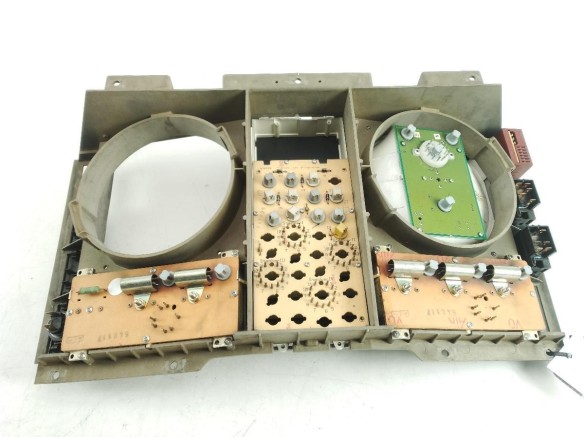 81271026111 CUADRO INSTRUMENTOS MAN M 2000 L|Desguaces La Cabaña