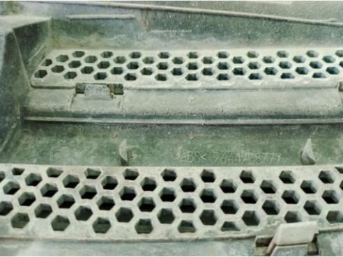 7804N1 REJILLA / CALANDRA PEUGEOT PARTNER ORIGIN Combispace (5F)|Desguaces La Cabaña