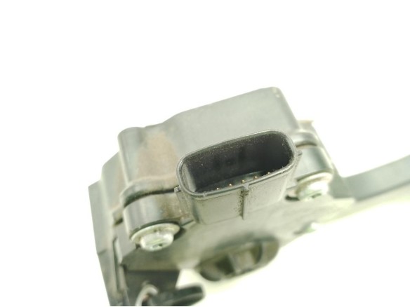 7811012050 POTENCIOMETRO ACELERADOR TOYOTA YARIS (_P9_)|Desguaces La Cabaña