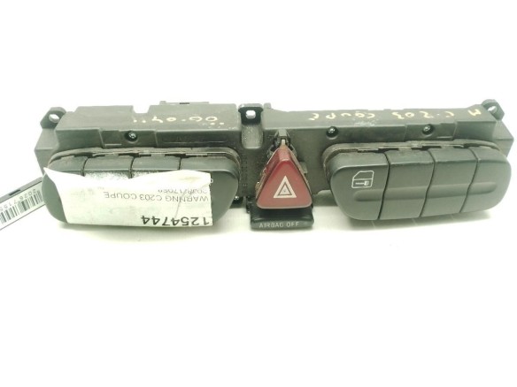 2038217058 INTERRUPTOR WARNING MERCEDES BENZ CLASE CLC (CL203)|Desguaces La Cabaña