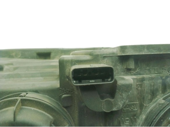 7701048927,8200002845 FARO IZQUIERDO RENAULT LAGUNA II (BG0/1_)|Desguaces La Cabaña