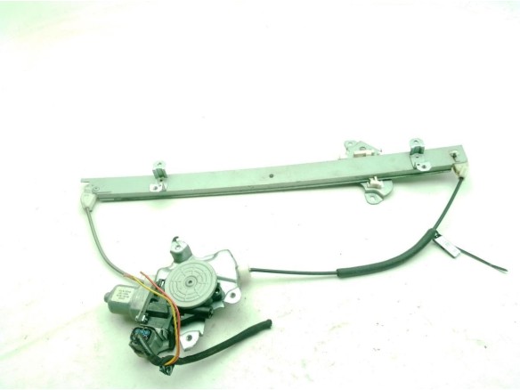 80730JX30A ELEVALUNAS PUERTA LAT DEL DER NISSAN NV200 Furgón/ranchera familiar|Desguaces La Cabaña