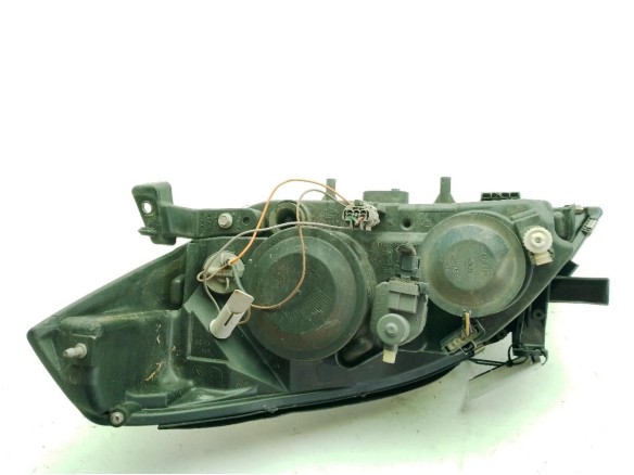 26010AU800 FARO DERECHO NISSAN PRIMERA Hatchback (P12)|Desguaces La Cabaña