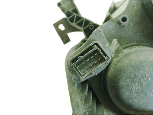 93179911, 0301214204 FARO DERECHO OPEL ZAFIRA B (A05)|Desguaces La Cabaña