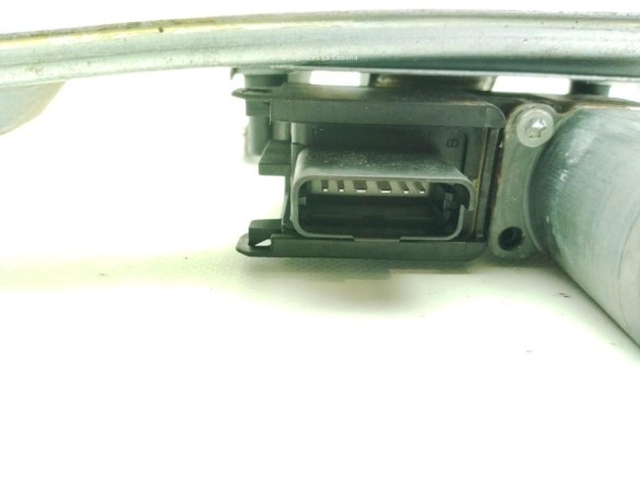 9816402180, 9806081880 ELEVALUNAS PUERTA LAT DEL IZQ PEUGEOT 2008|Desguaces La Cabaña