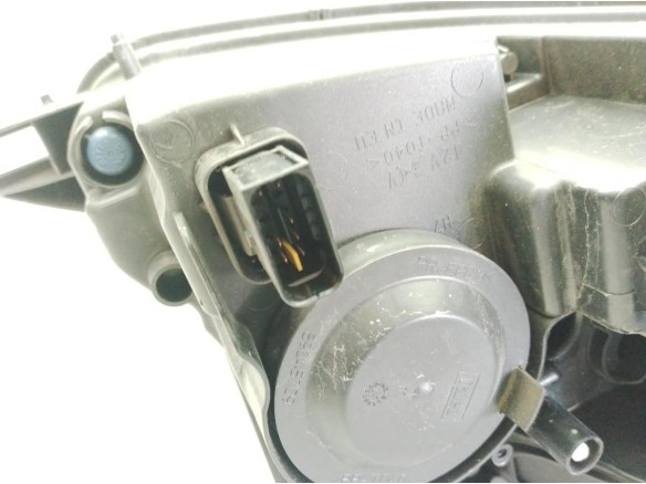 1685353580, 9677810180 FARO IZQUIERDO PEUGEOT 2008|Desguaces La Cabaña