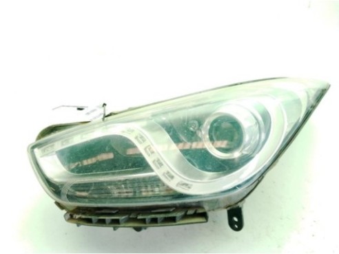 921023Z300 FARO DERECHO HYUNDAI i40 (VF)|Desguaces La Cabaña