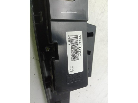   MANDO ELEVALUNAS PUERTA LAT DEL DER HYUNDAI H350 Furgón|Desguaces La Cabaña