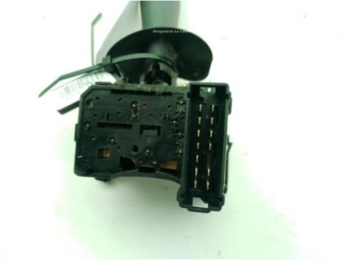 7701050685, 8200070265 MANDO LIMPIAPARABRISAS RENAULT TRAFIC II Furgón (FL)|Desguaces La Cabaña