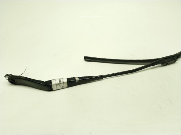 BRAZO LIMPIAPARABRISAS DEL IZQ VOLVO S60 II (134)|Desguaces La Cabaña