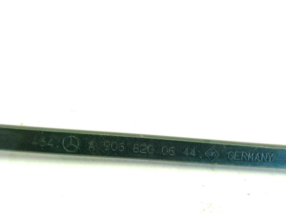 A0018205944, A9068200644 BRAZO LIMPIAPARABRISAS DEL DER MERCEDES BENZ SPRINTER 3-t Furgón (906)|Desguaces La Cabaña