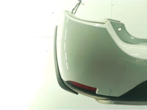 PARAGOLPES TRA DACIA SANDERO II|Desguaces La Cabaña