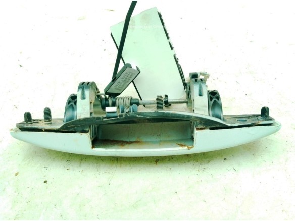 806068777R  MANILLA PUERTA LAT TRA DER EXT DACIA LODGY|Desguaces La Cabaña