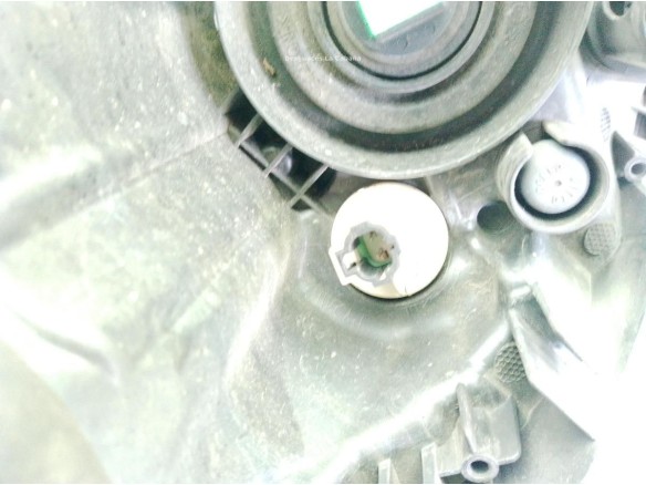 8113002470, 8111002A40 FARO DERECHO TOYOTA AURIS (_E15_)|Desguaces La Cabaña