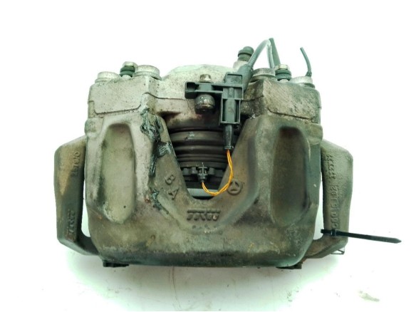 A2044212481 PINZA DEL DER MERCEDES BENZ CLASE E (W212)|Desguaces La Cabaña