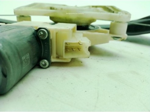 A2047300879, A2048200642 ELEVALUNAS PUERTA LAT TRA DER MERCEDES BENZ CLASE E (W212)|Desguaces La Cabaña