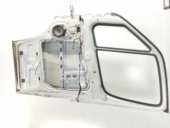 A906720010528 PUERTA LAT DEL DER MERCEDES BENZ SPRINTER 3-t Furgón (906)|Desguaces La Cabaña