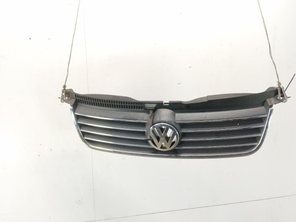 3B0853651L 3FZ REJILLA / CALANDRA VW PASSAT (3B3)|Desguaces La Cabaña